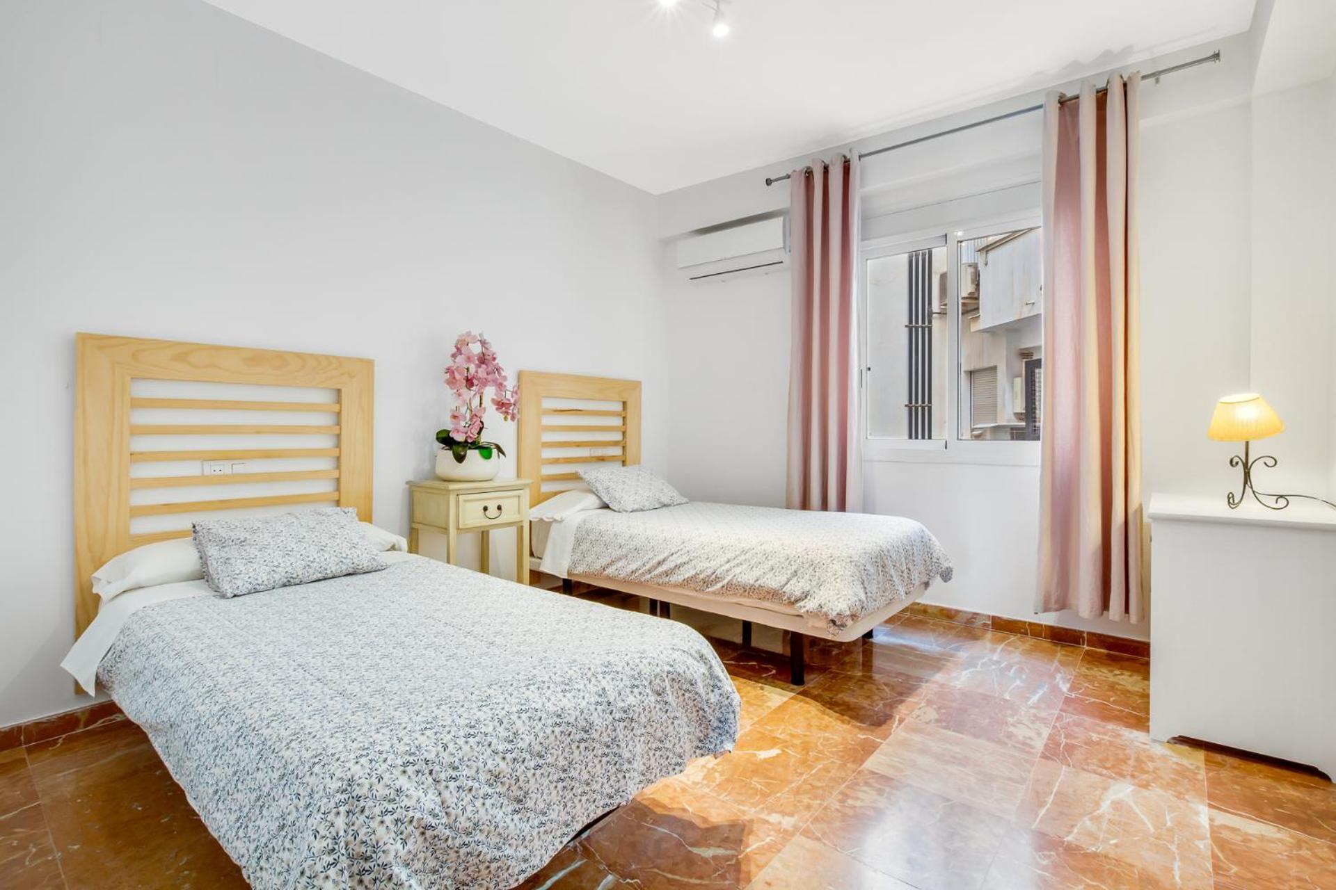 Apt Alameda De Colon Solo Familias Málaga Kültér fotó